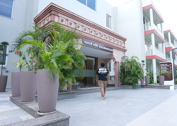 solo-spiritual-seekers-and-their-journey-at-annekaa-heights-vrindavan